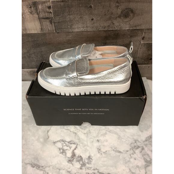 Vionic Womens 6 Silver Leather Uptown Loafer Slip On Shoes Casual Comfort LB7-25 - Picture 3 of 9